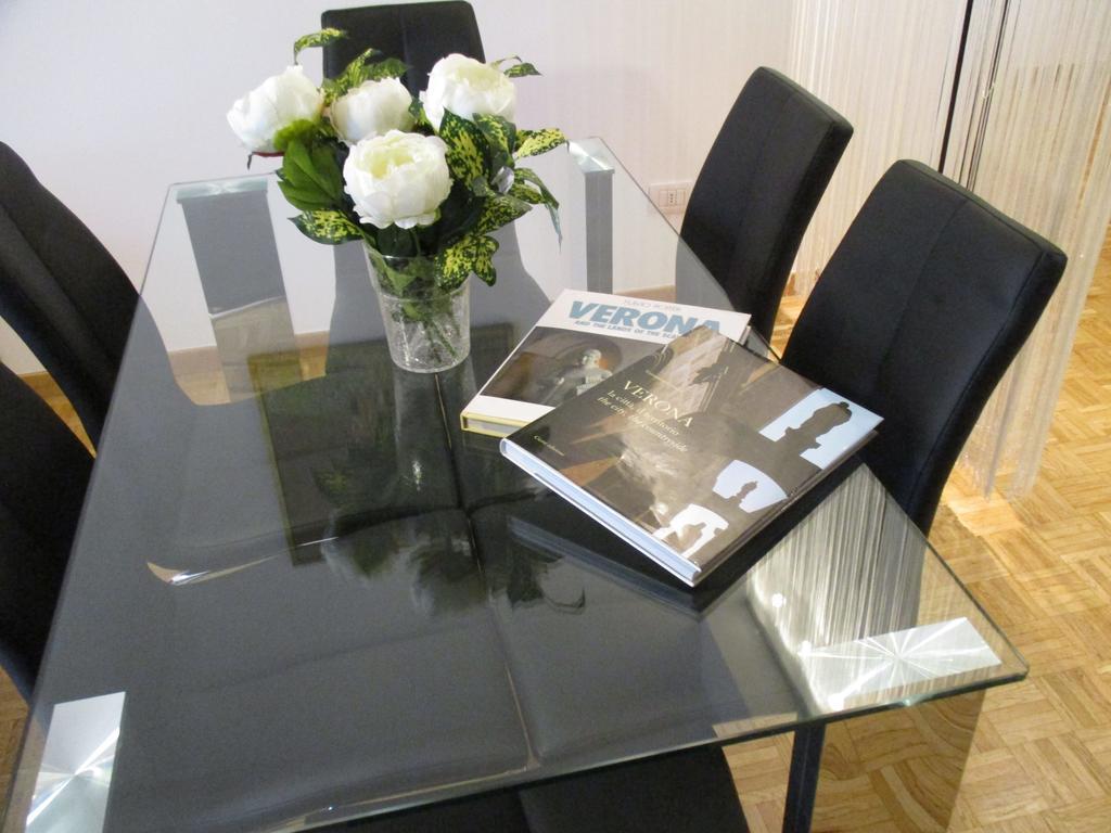 Casa Roby Appartement Verona Buitenkant foto